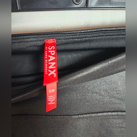 Spanx Faux Leather High Rise Leggings Small - Picture 4 of 5